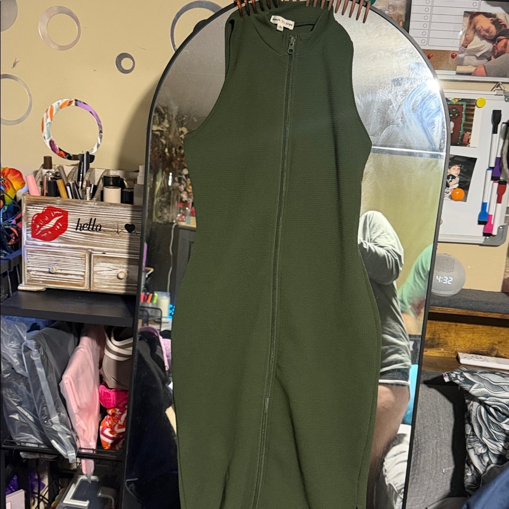 Heart Hips Forest Green Midi Dress